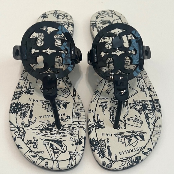 NIB Tory Burch Patent Leather Sandal - Midnight/Navy Destination, Size 8.5 - Picture 2 of 13